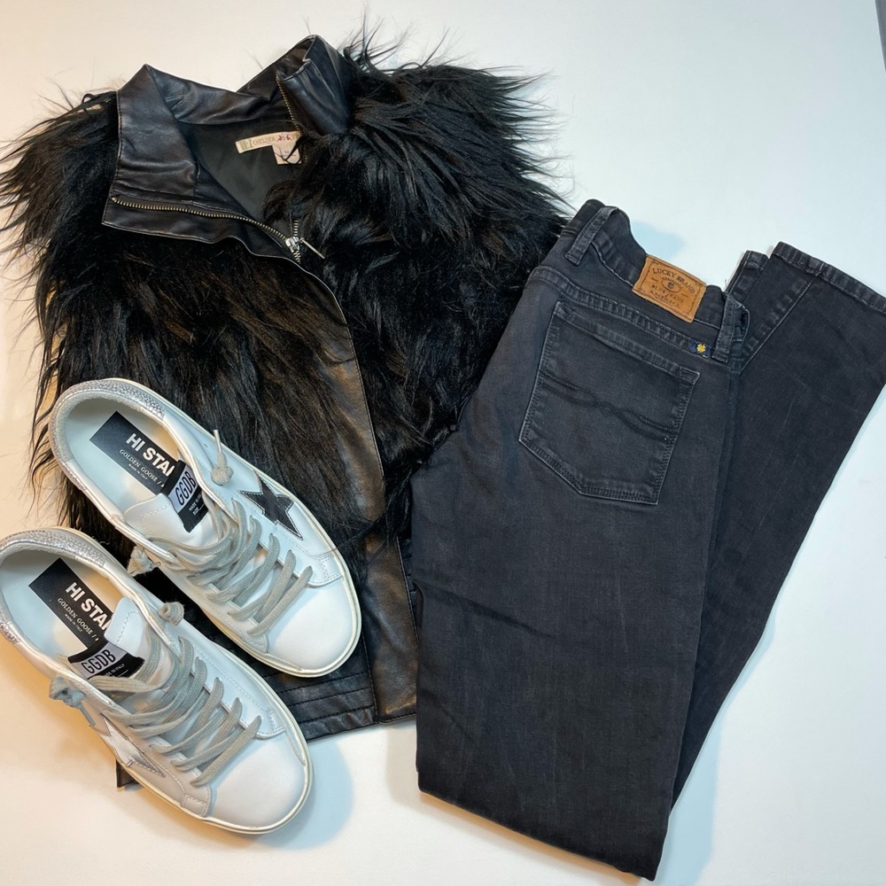 Chelsea & Violet Black Faux Fur Vest
